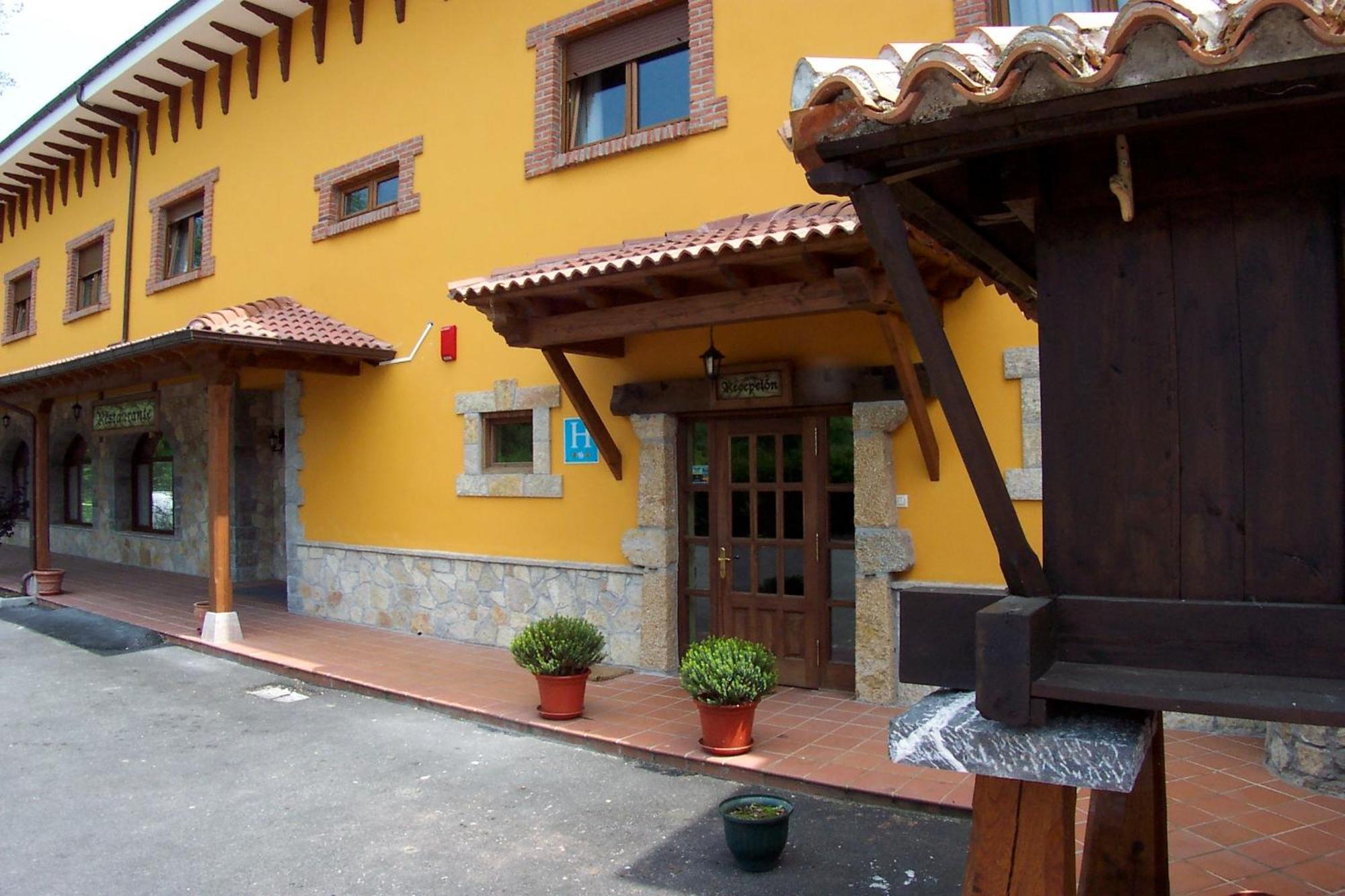 Conjunto Hotelero La Pasera Soto De Cangas Ngoại thất bức ảnh