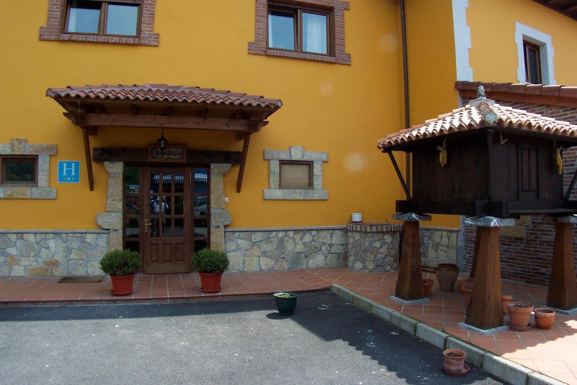 Conjunto Hotelero La Pasera Soto De Cangas Ngoại thất bức ảnh
